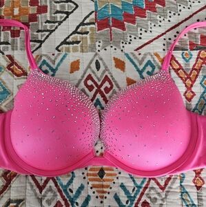 Victoria secret holiday bra